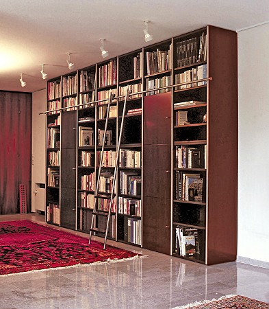 Wohnwand für Bücher aus Mahagoni